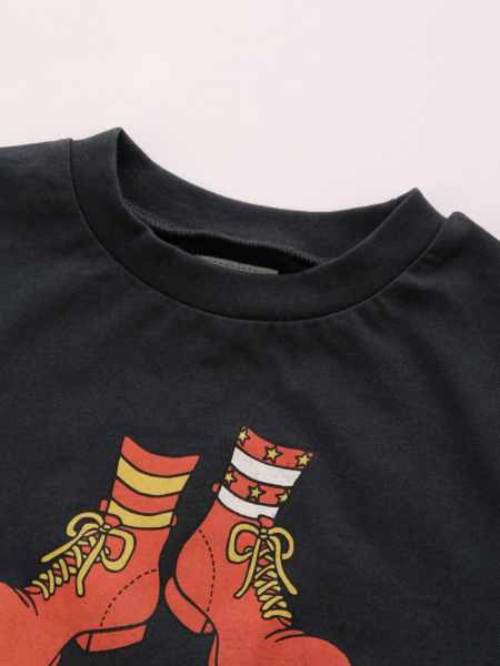 ﾋﾟｴﾛﾌﾞｰﾂﾌﾟﾘﾝﾄTｼｬﾂ | 子供服のオーシャン＆グラウンド
